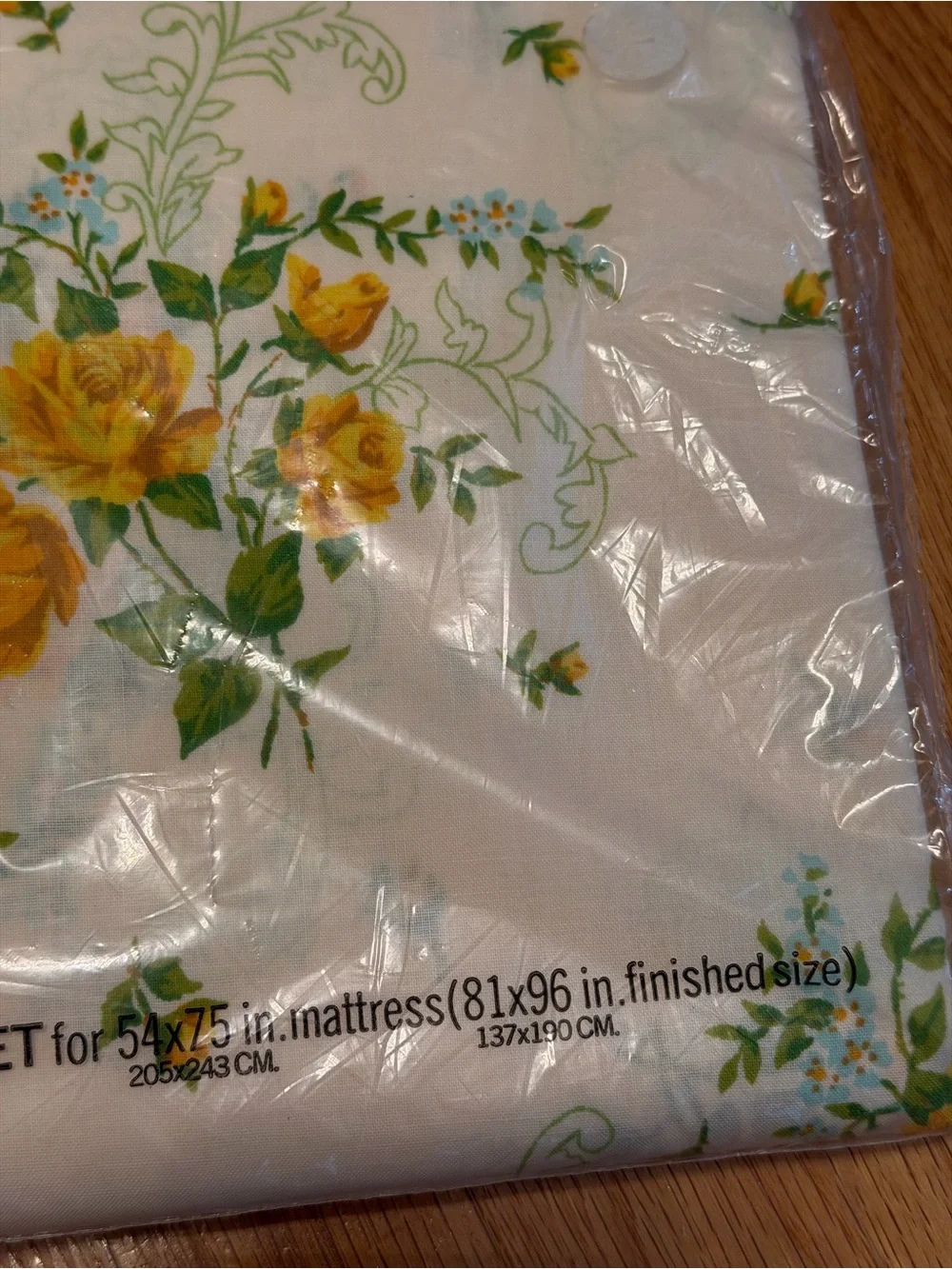 🆕 StatePride NOS cotton poly double full flat sheet yellow roses 81”x96” Carmen